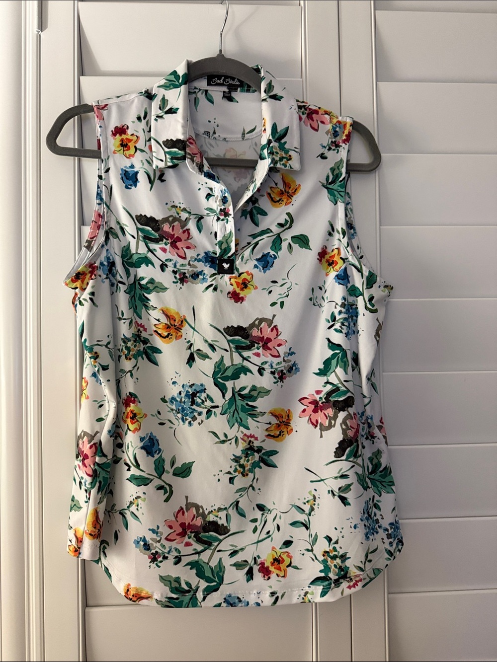 Bad Birdie Sleeveless Floral Collared Shell Top - White with Multi Floral